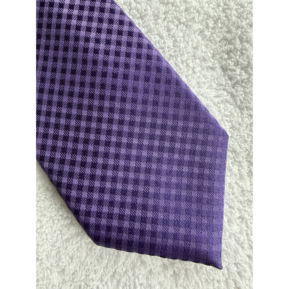 Geoffrey Beene	Purple Diamond Woven Check Plaid Formal Tie Necktie